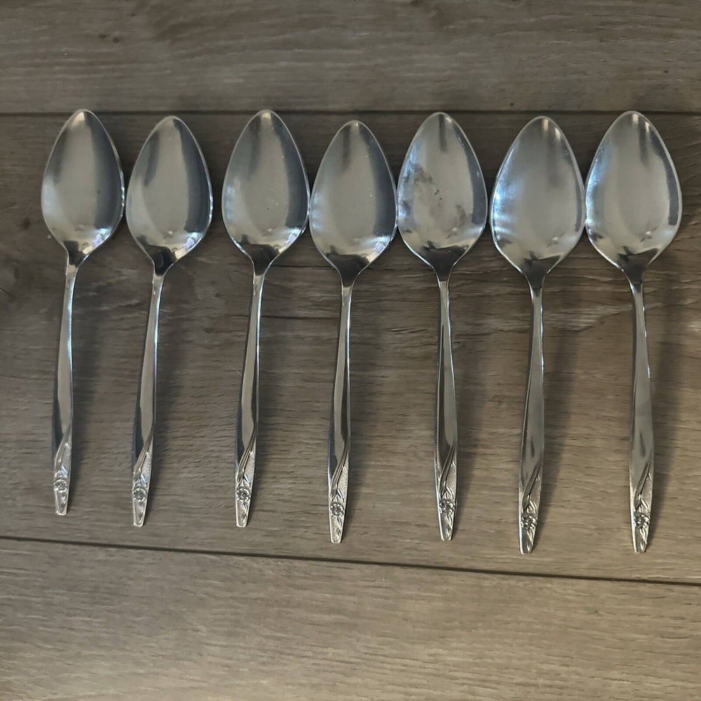 7 PCs International‎ Silver INS88  Place Oval Soup Spoon